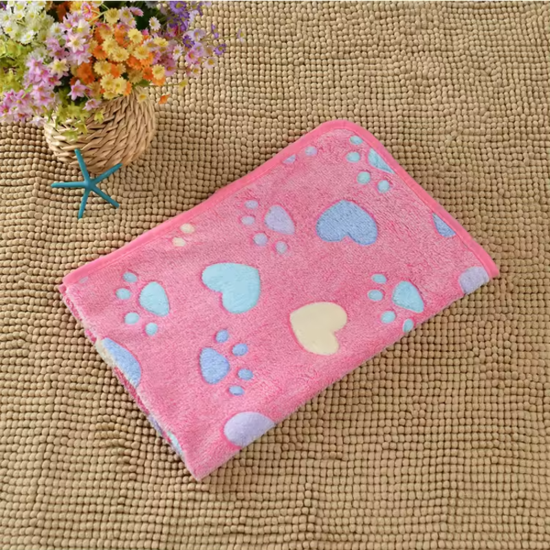 Soft Plush Paw Print Pet Blanket for Dogs
